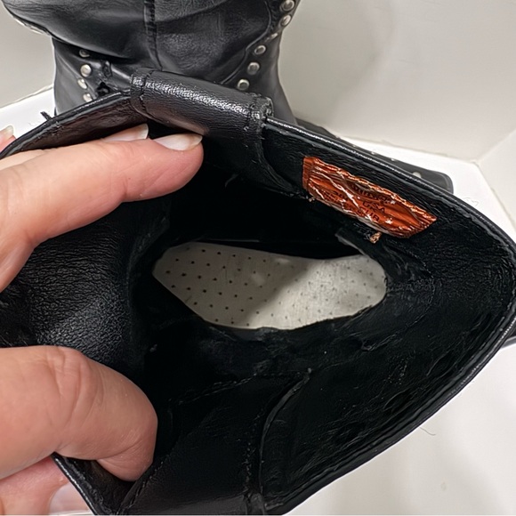 Studded Harley Davidson Black Leather Boots - Picture 4 of 10